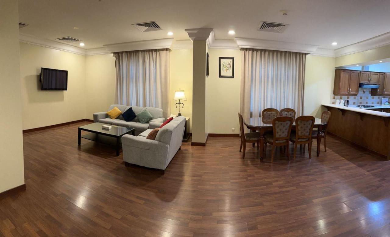 The Palace Suites Khobar Extérieur photo
