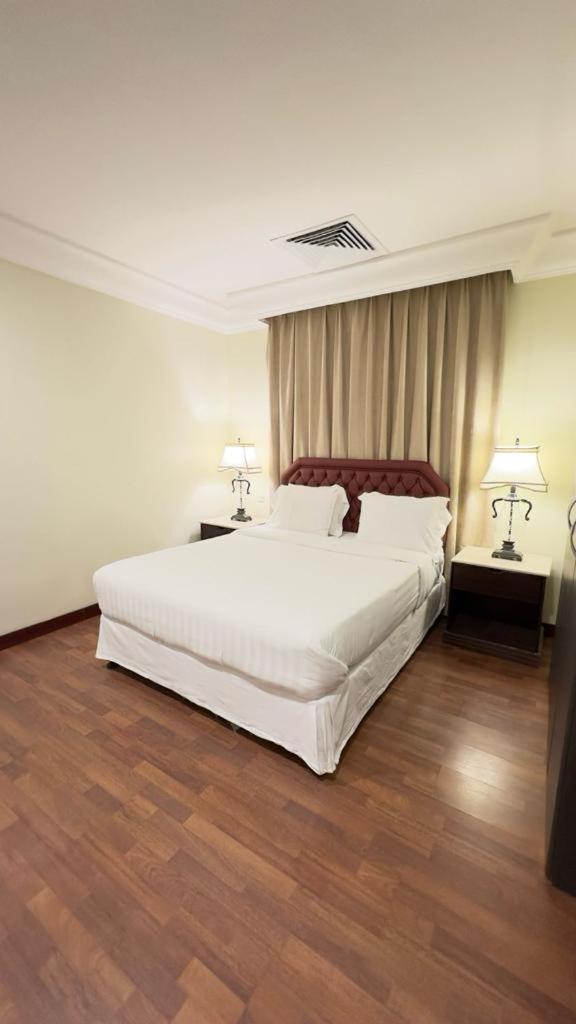 The Palace Suites Khobar Extérieur photo