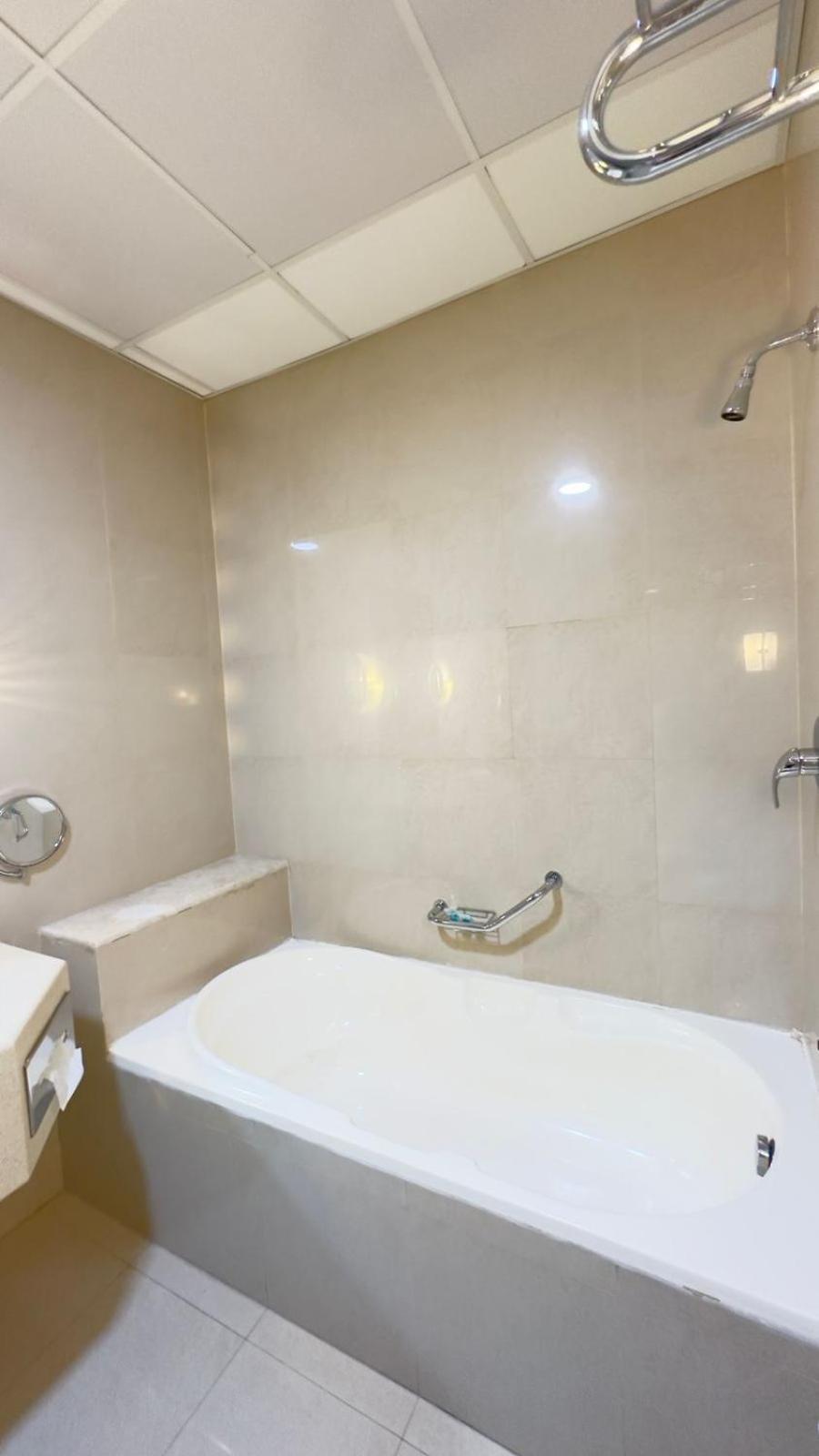 The Palace Suites Khobar Extérieur photo