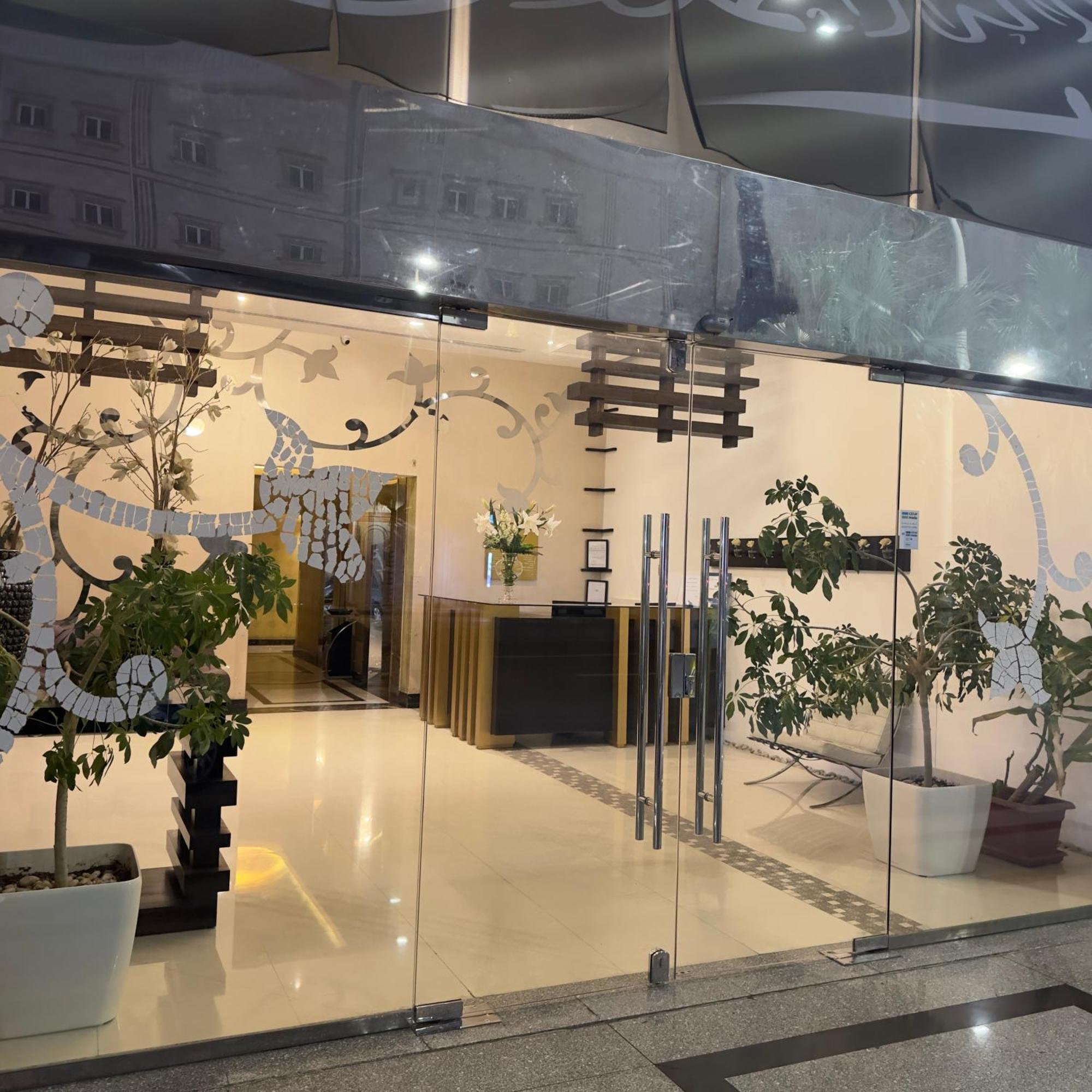 The Palace Suites Khobar Extérieur photo